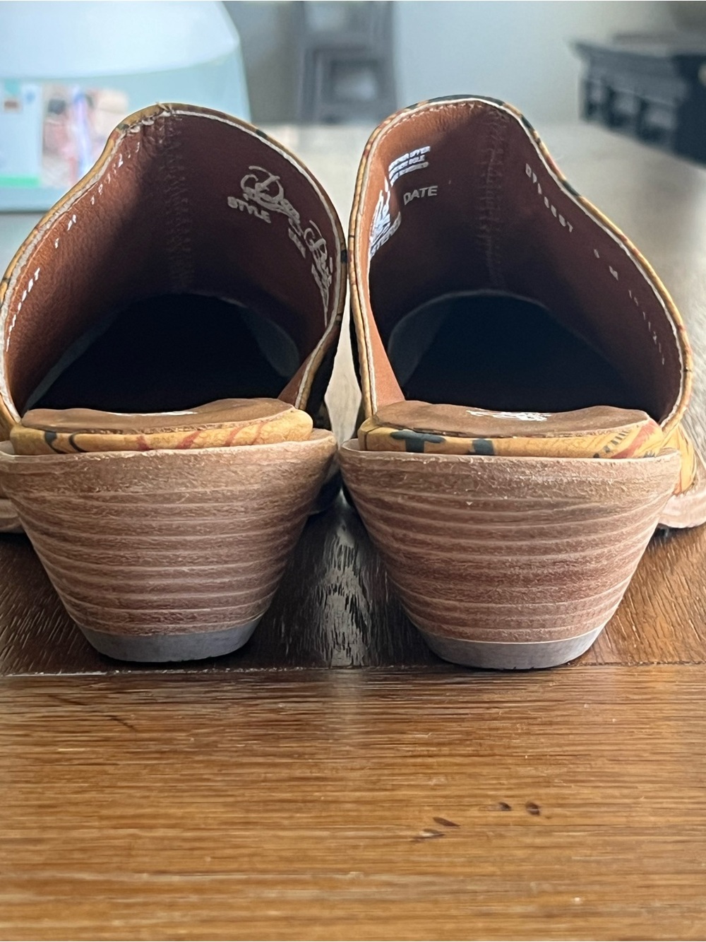 Dan Post Tan Embroidered Western Mules 9 Sundance - Picture 6 of 6